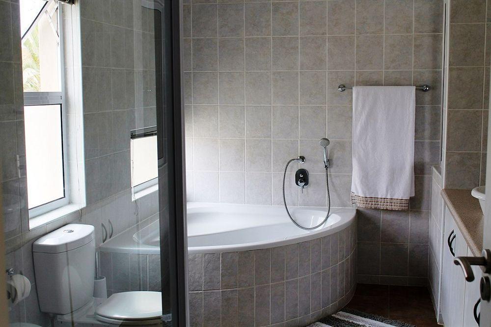 Vogelstrand Guesthouse Свакопмунд Экстерьер фото