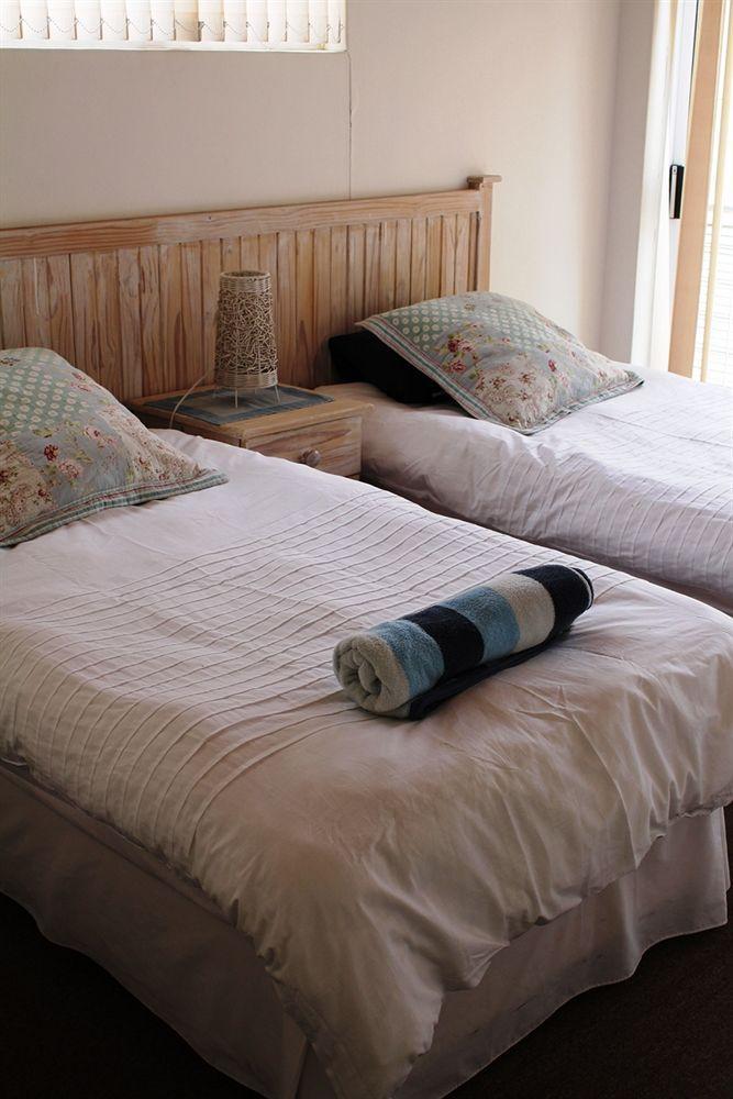 Vogelstrand Guesthouse Свакопмунд Экстерьер фото